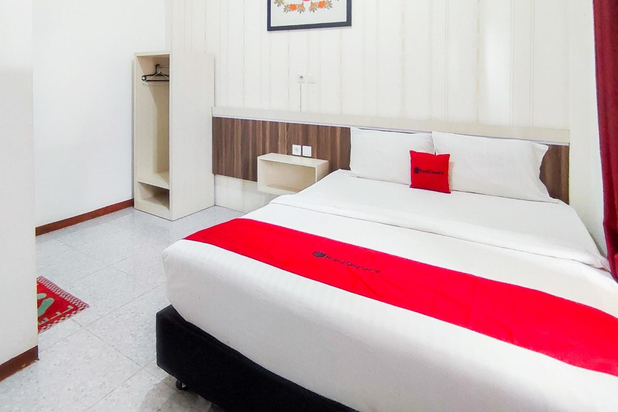 Reddoorz Syariah At Penginapan Eby Padang 외부 사진