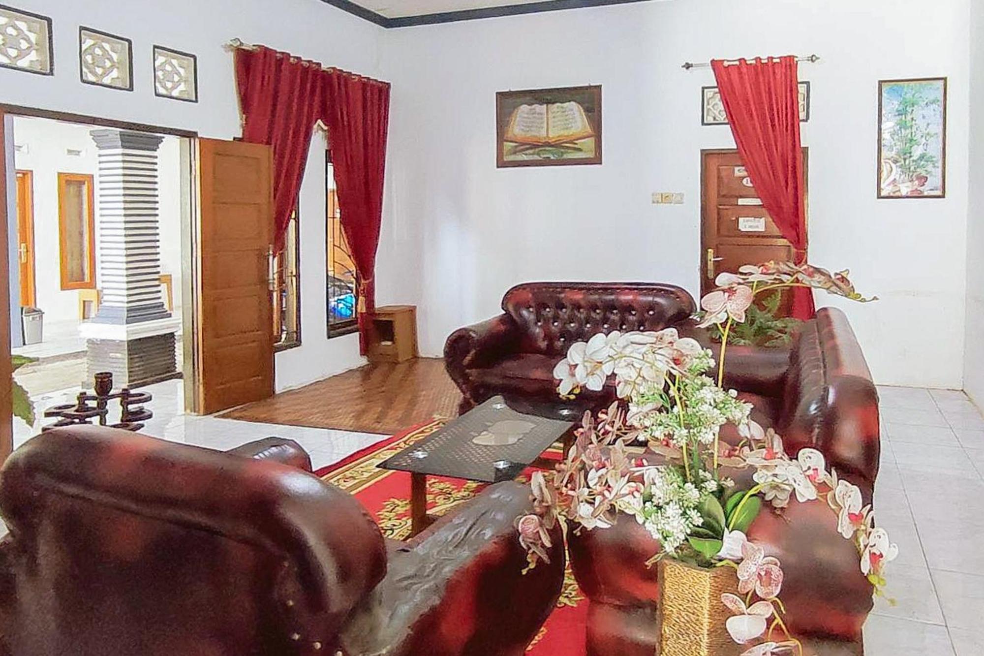 Reddoorz Syariah At Penginapan Eby Padang 외부 사진